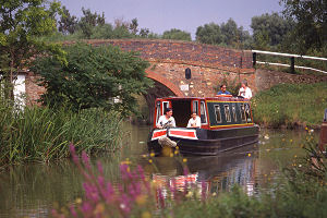 hire boat holidays starting from Gailey in Staffordshire